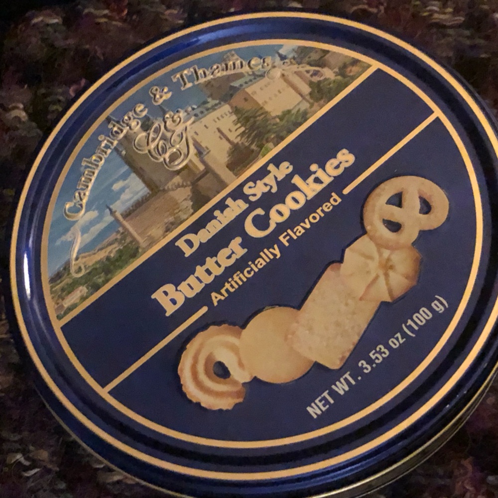 BUTTER COOKIE MYSTERY TIN 😳🎁⁉️